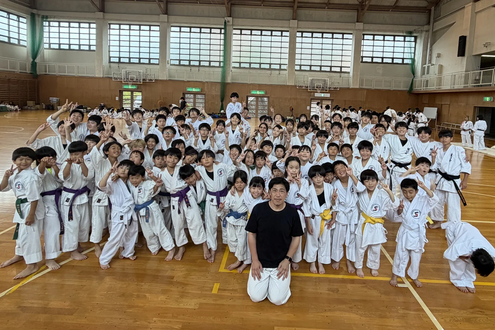 少年合宿に参加した子どもたちの集合写真